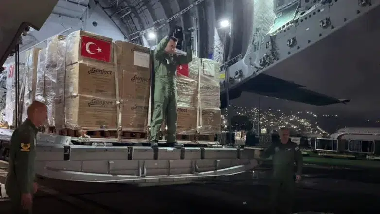 Türkiye’nin 30 tonluk insani yardımı Venezuela’ya ulaştı