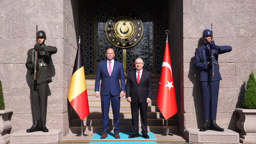 Bakan Güler, Belçika Savunma ve Dış Ticaret Bakanı Francken ile görüştü