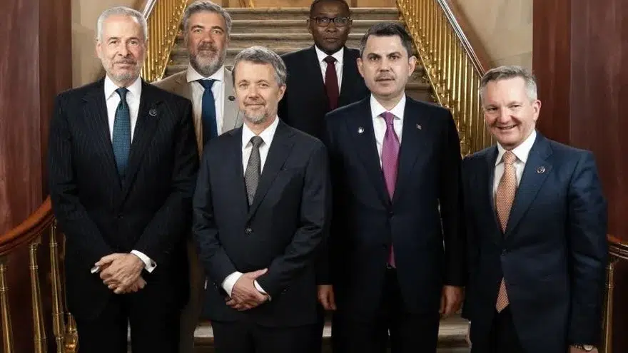 Bakan Kurum, Danimarka Kralı Frederik ile görüştü