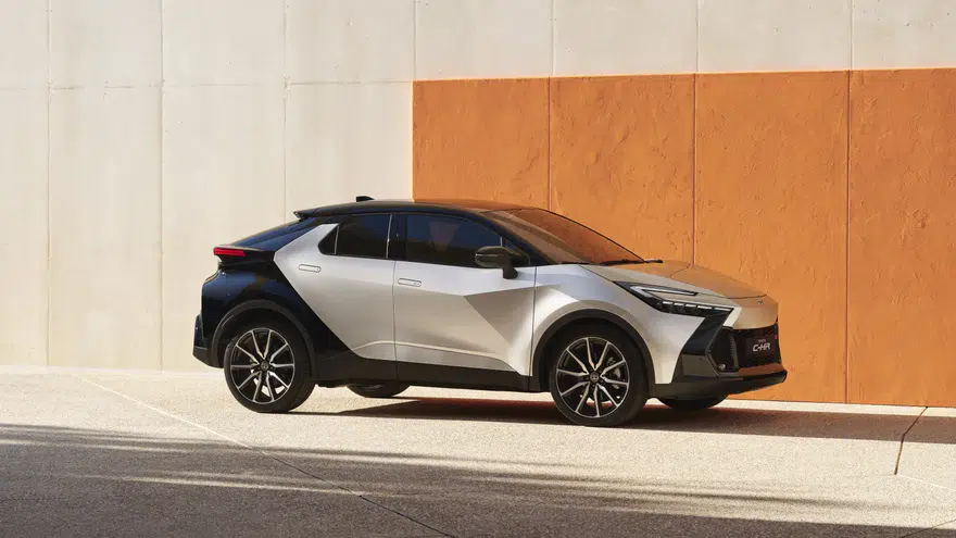 Türkiye’de SUV segmentinin lideri Toyota C-HR Hybrid oldu