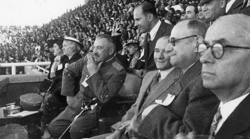 10 Kasım'da, Atatürk'ün az bilinen 10 fotoğrafı 4