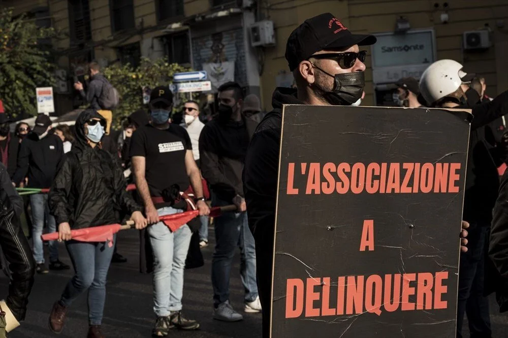 Napoli'de işsizlik ve işten çıkarmalara karşı gösteri düzenlendi 9