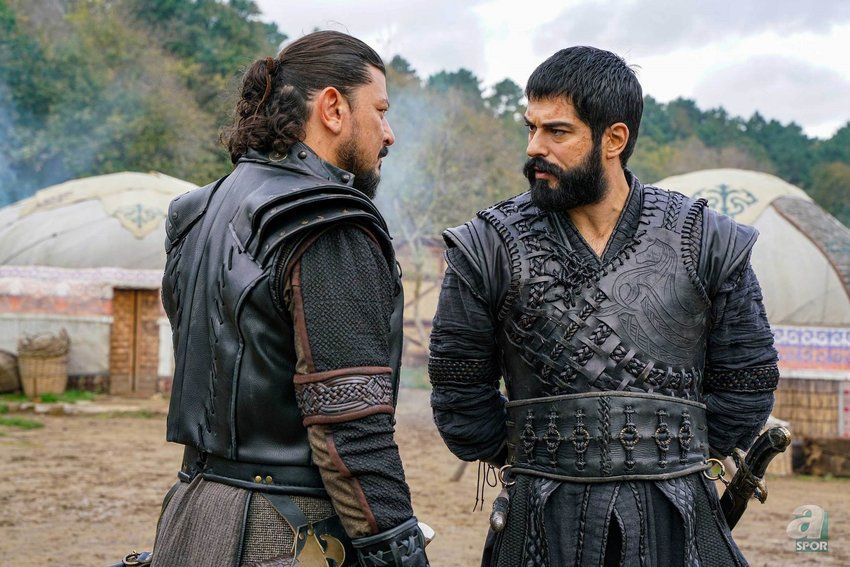 Burak Özçivit'in alenen hakeretten hapsi isteniyor 7