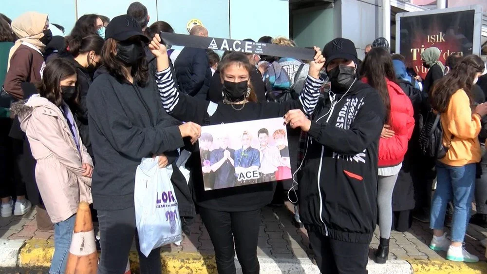 Güney Koreli K-Pop grubu A.C.E İstanbul'da konser verdi 6