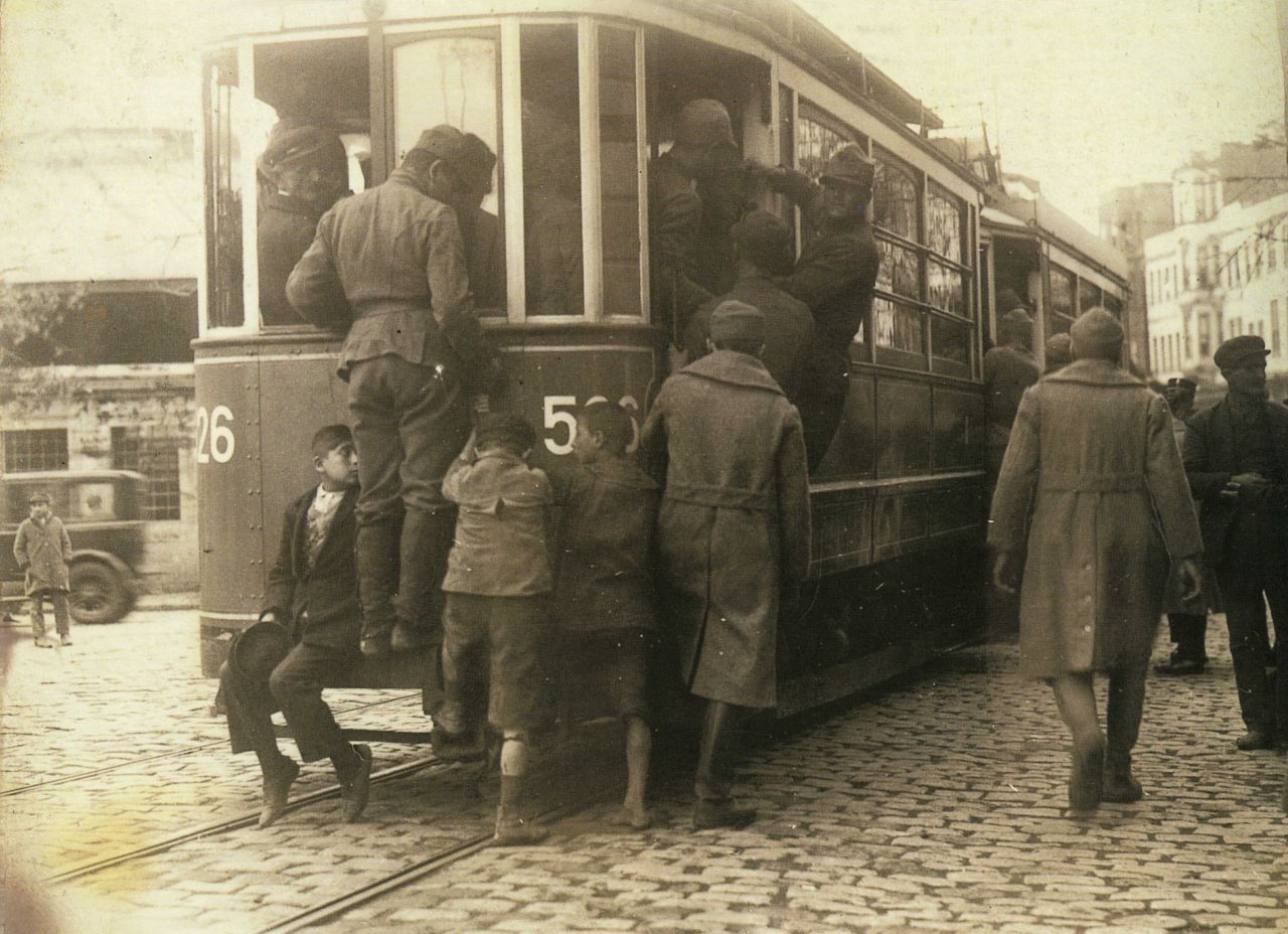 İstanbul'un ilk otobüsleri 9