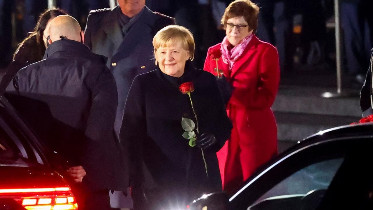 Almanya'da Merkel'e veda töreni 12