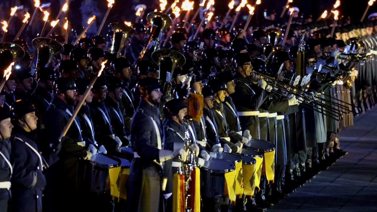 Almanya'da Merkel'e veda töreni 11