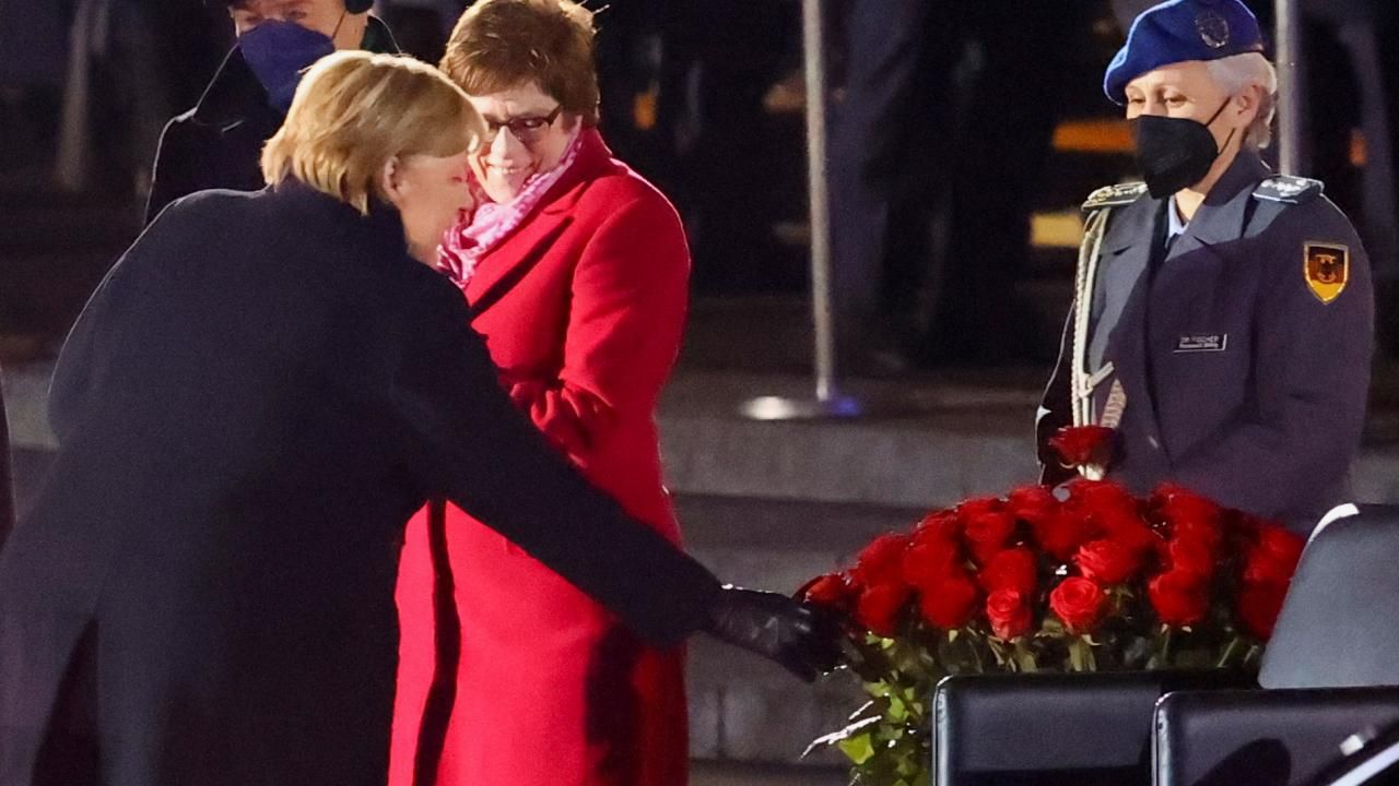 Almanya'da Merkel'e veda töreni 9