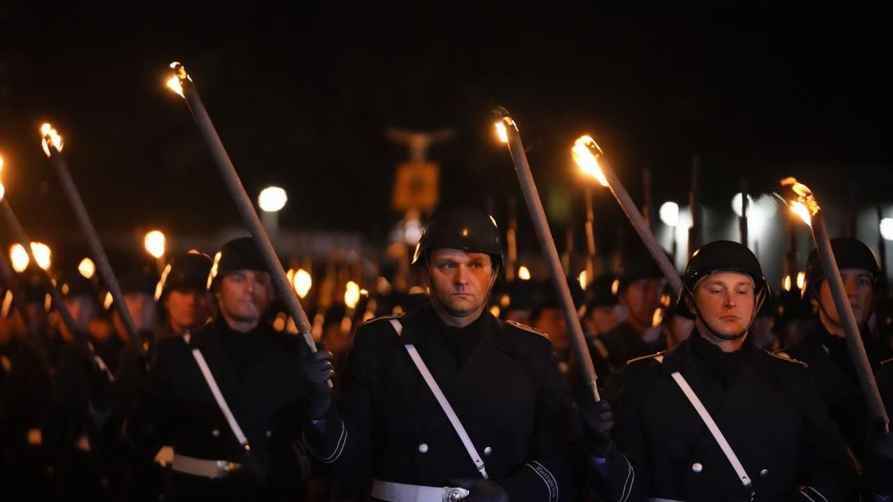 Almanya'da Merkel'e veda töreni 13