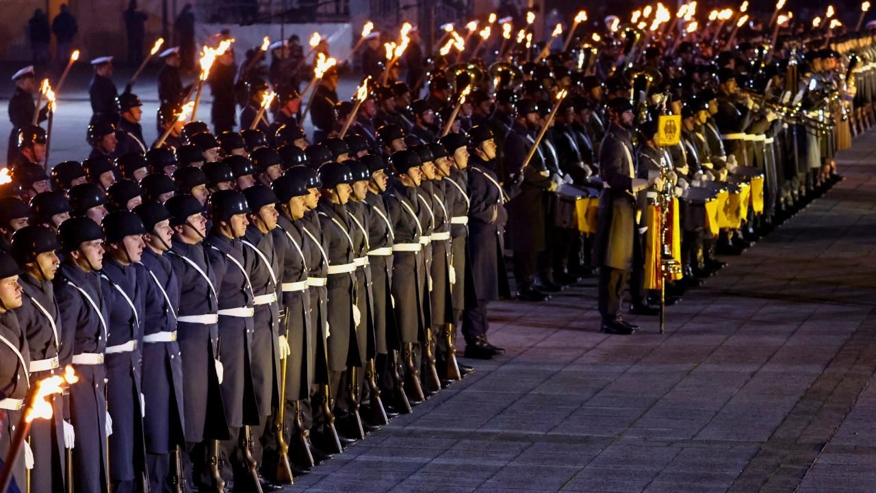 Almanya'da Merkel'e veda töreni 5