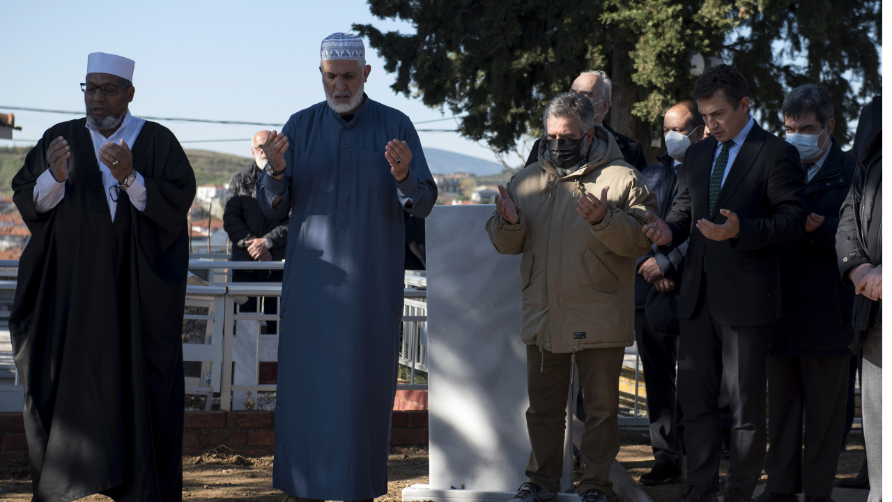 Selanik'te bulunan Müslümanlara ait naaşlar yeniden defnedildi. 1