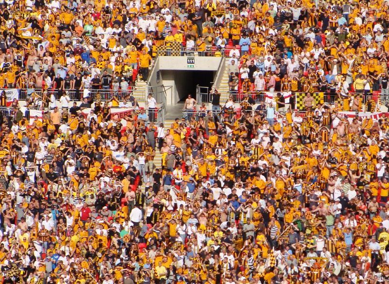 Acun Ilıcalı'ya Hull City taraftarından Türk bayraklı mesaj 9