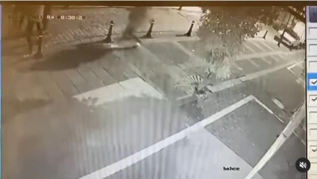 Pantolonunu indirip kadının üzerine işedi 4