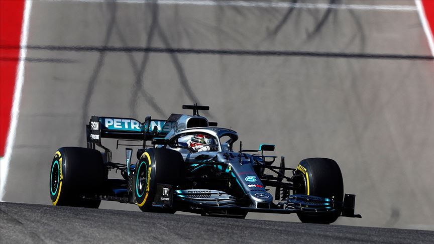 F1 pilotu Lewis Hamilton şövalyelik nişanı aldı 2