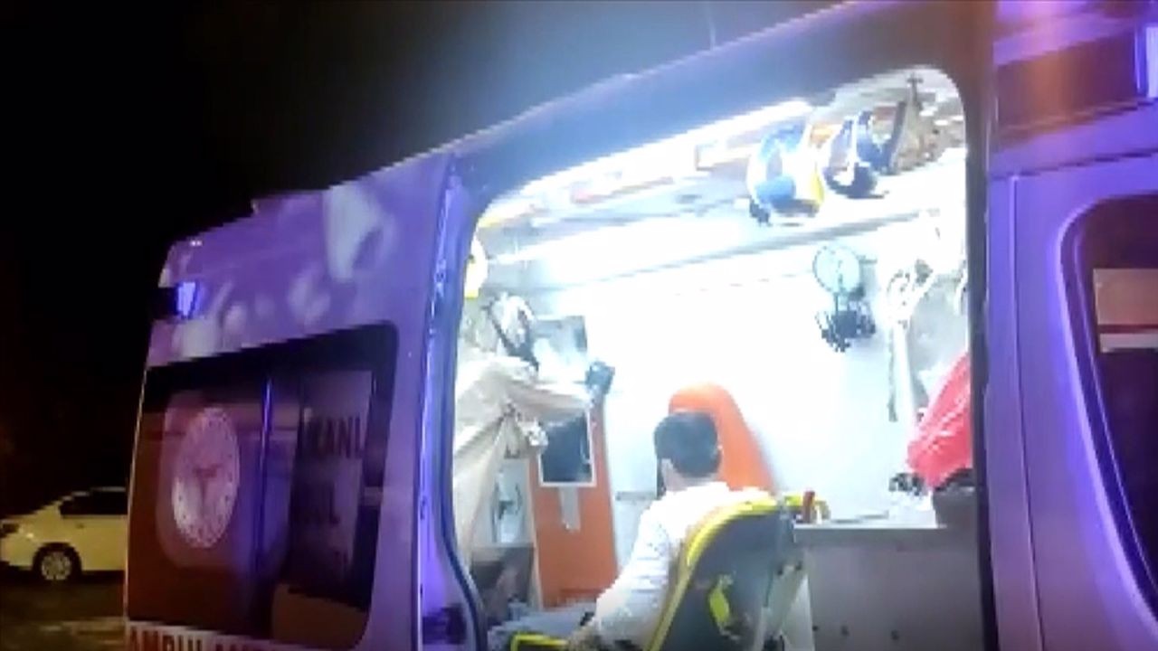 İzmir'de maden ocağındaki göçükte 7 işçi dumandan etkilendi