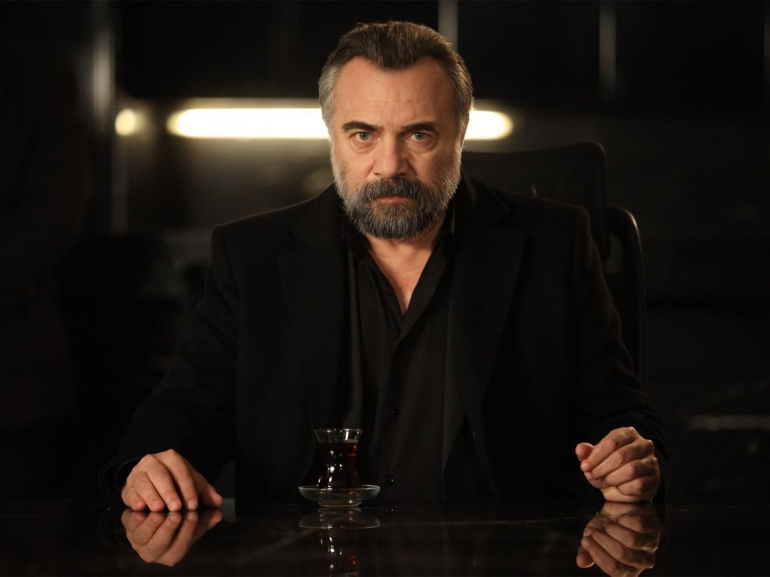 Oktay Kaynarca'nın yeni dizisinden flaş detaylar ortaya çıktı 1