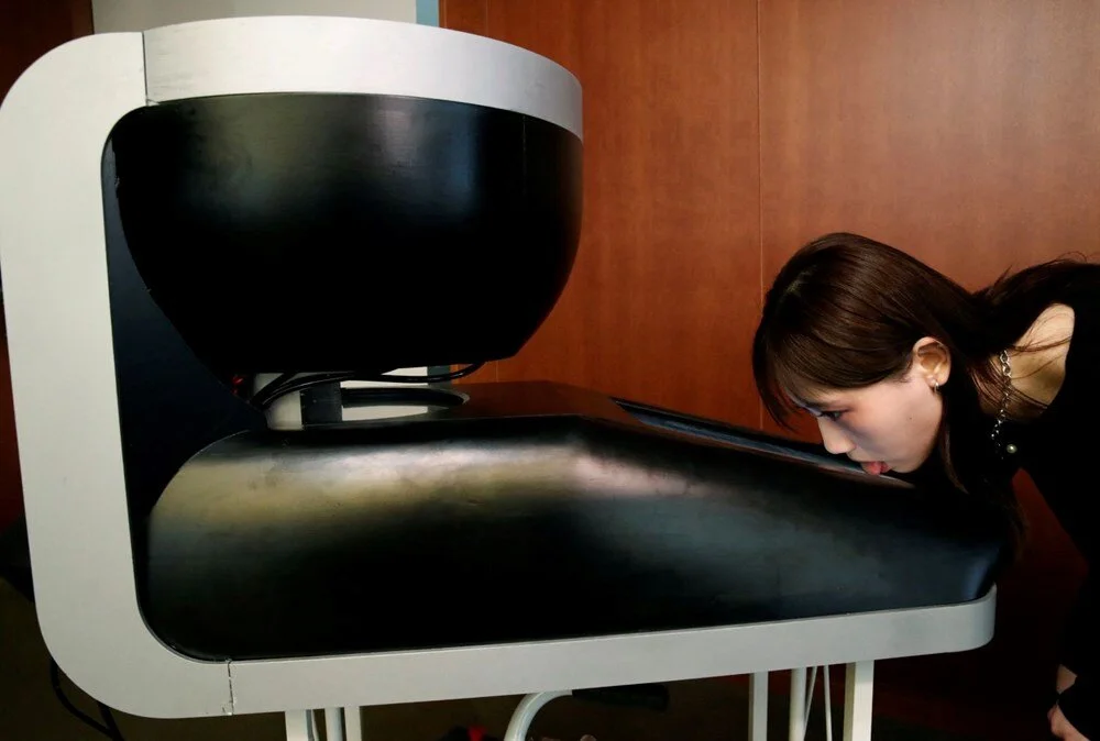 Japonya'da yemek tattıran televizyon ekranı prototipi geliştirildi 3