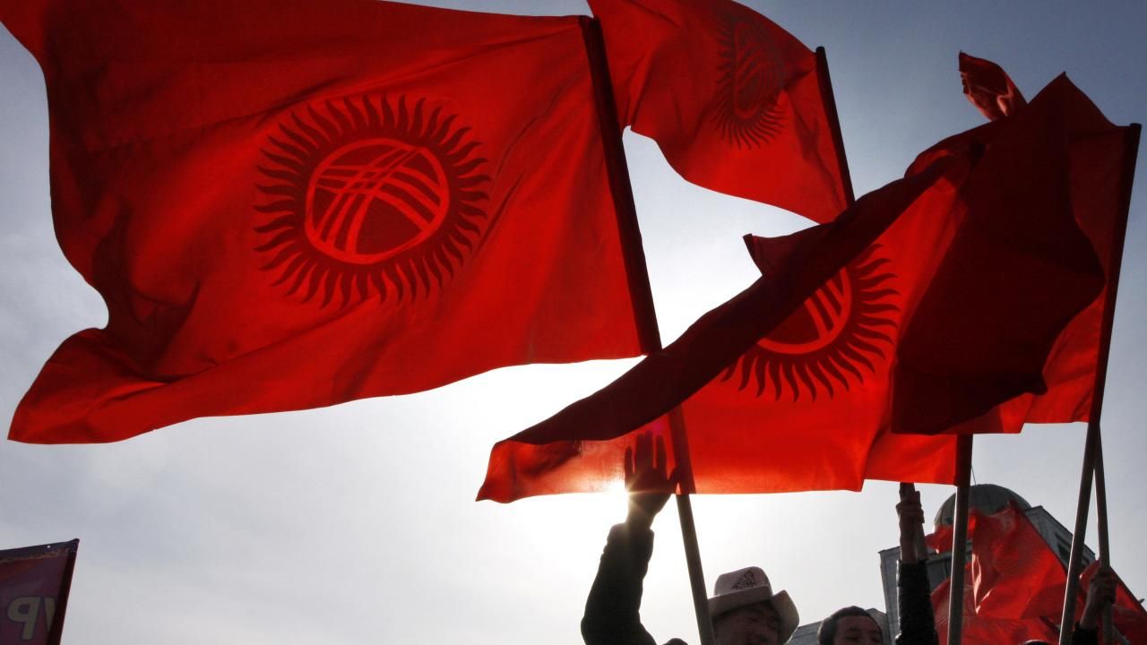 Türk devletlerinin bayraklarındaki 'gizli' mesajlar 9