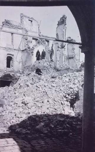 İzmir'i Kim Yaktı? 35