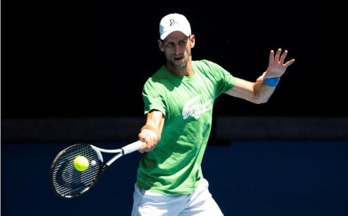 Sırp raket Novak Djokovic, Avustralya'da gözaltına alındı 6