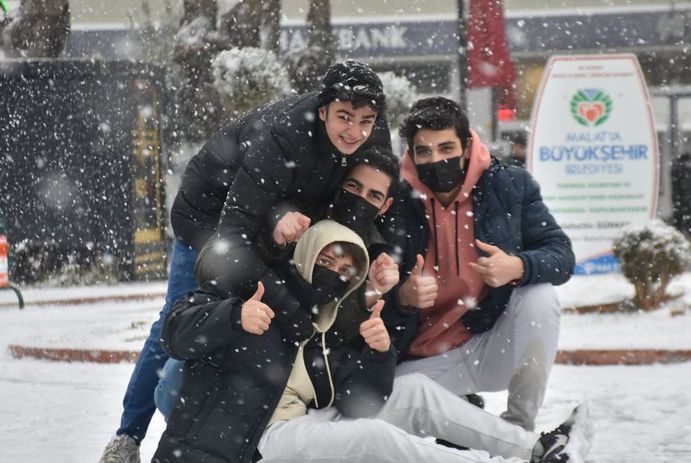 Birçok il ve ilçede eğitime kar engeli 5