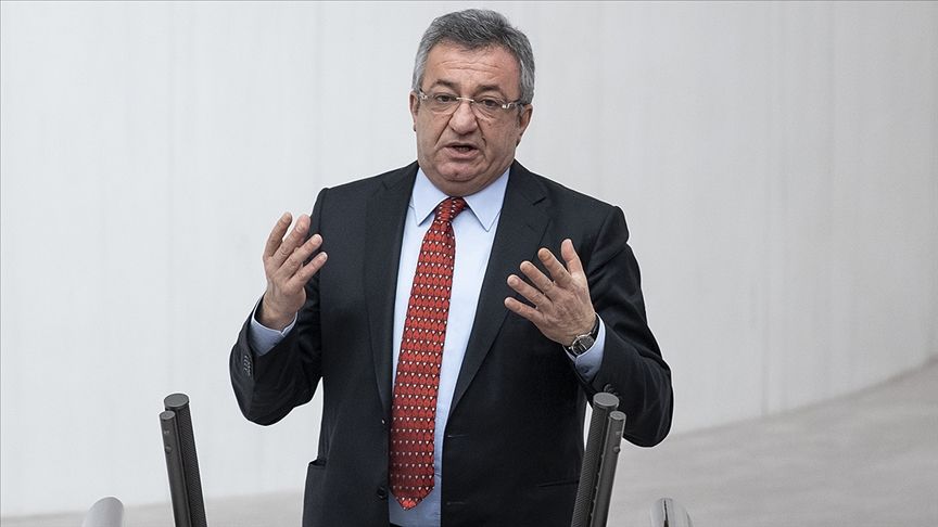 Sezen Aksu'nun şarkı sözleri hakkında kimler neler dedi? 9