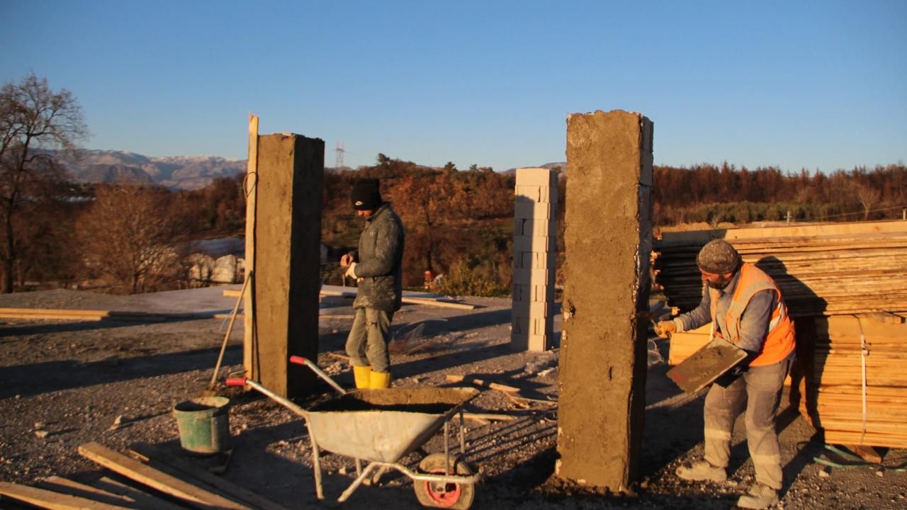 Manavgat'ta yangının yaraları sarılıyor, yeni evler hızla yükseliyor 12