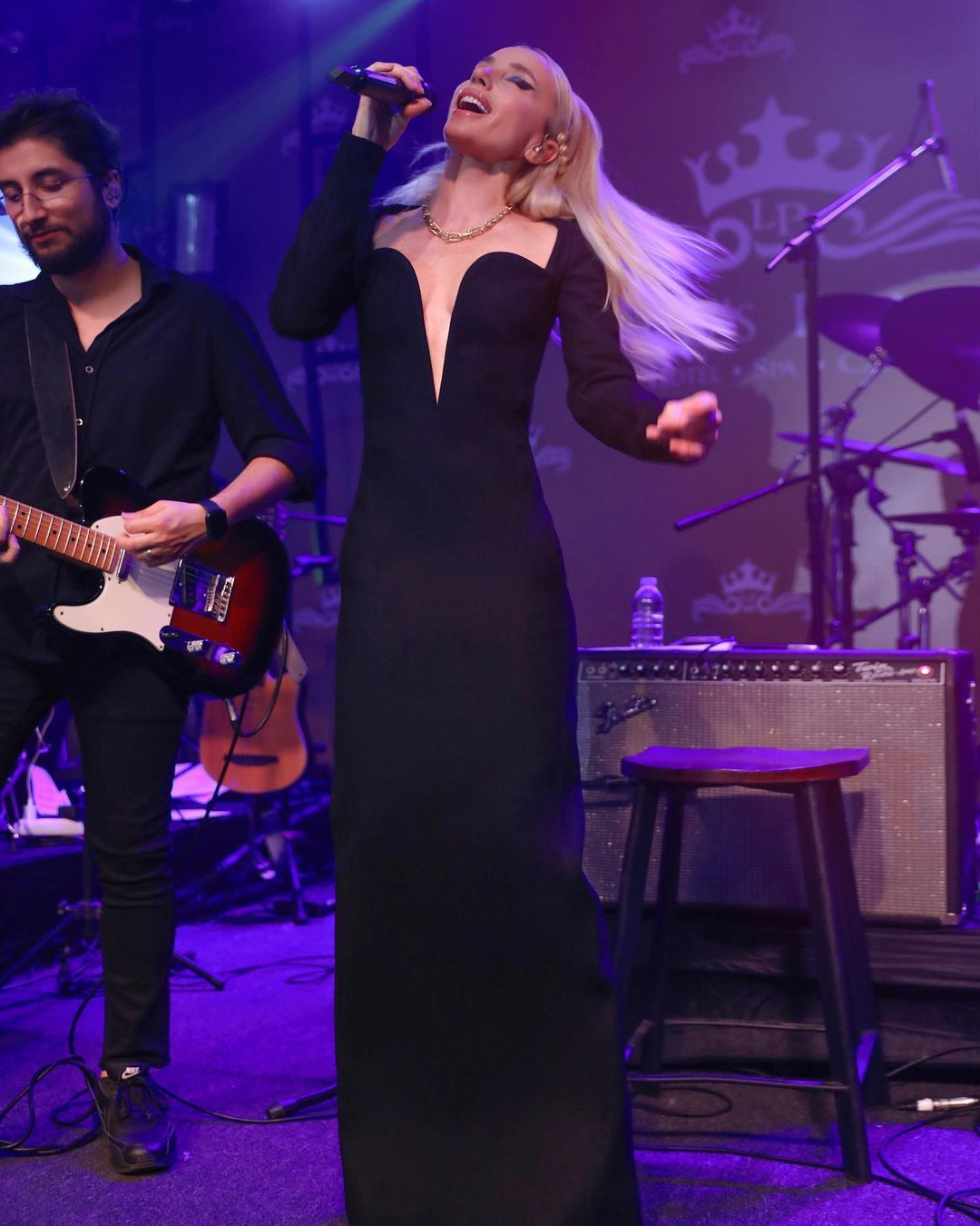 Gülşen: Namuslu görünmek kimlere kalmış 1