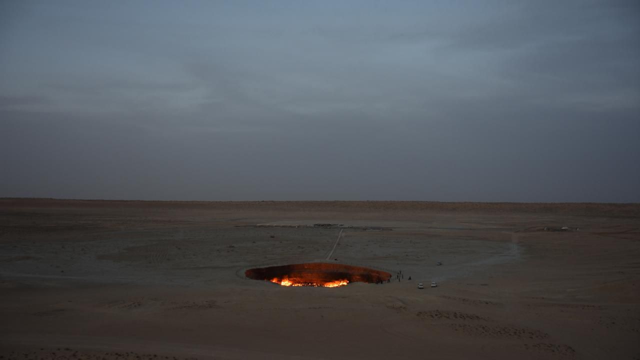 50 yıldır yanan "Cehennem kapısı" kapatılacak 7