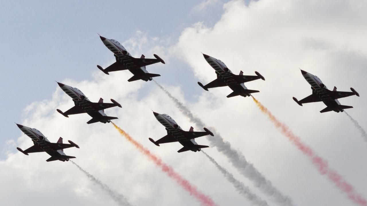 Türk Yıldızları büyük taarruz için uçtu! 5