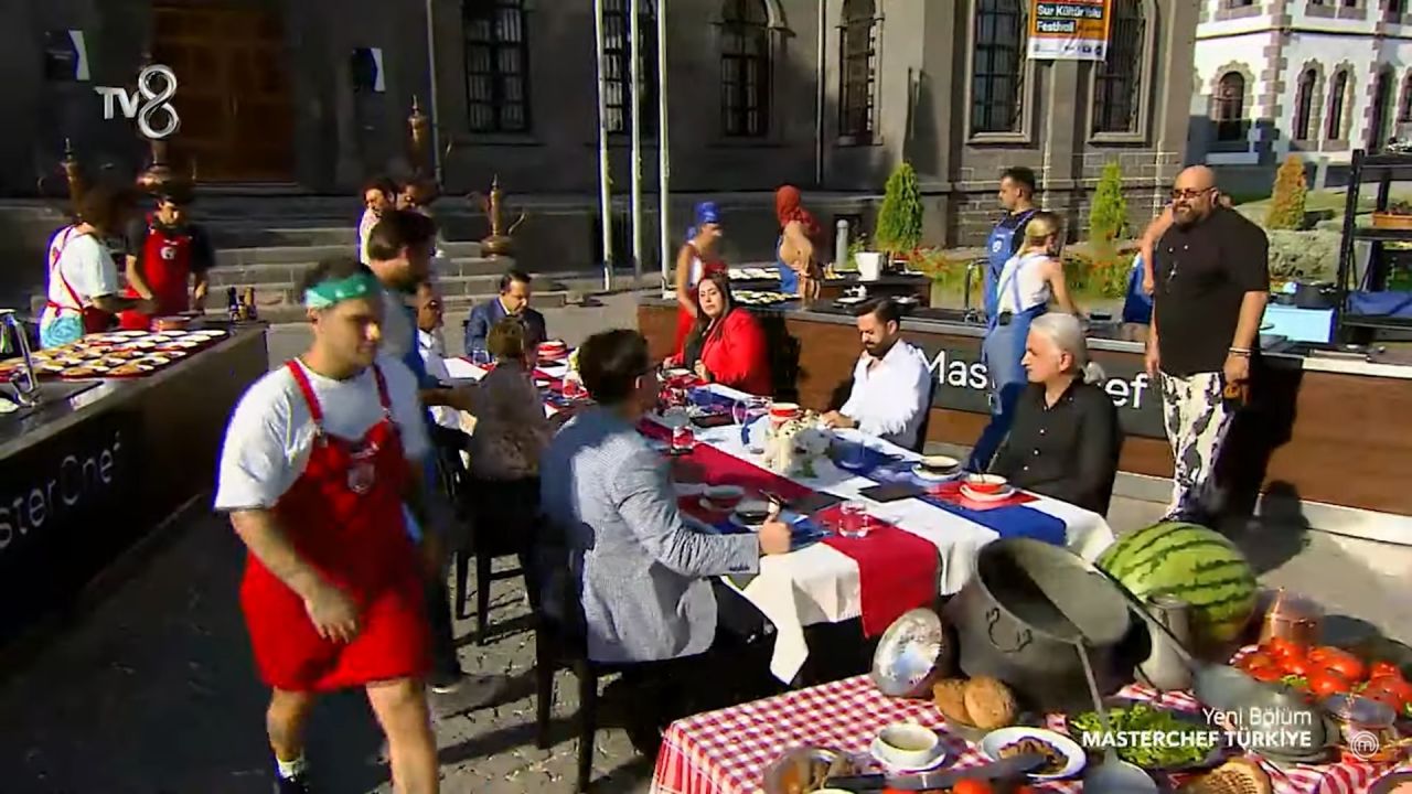 Masterchef'te Mehmet Şef'ten tepki 11