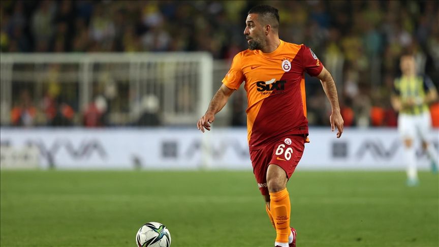 Dünya yıldızları Arda Turan için Türkiye'ye geliyor! 1