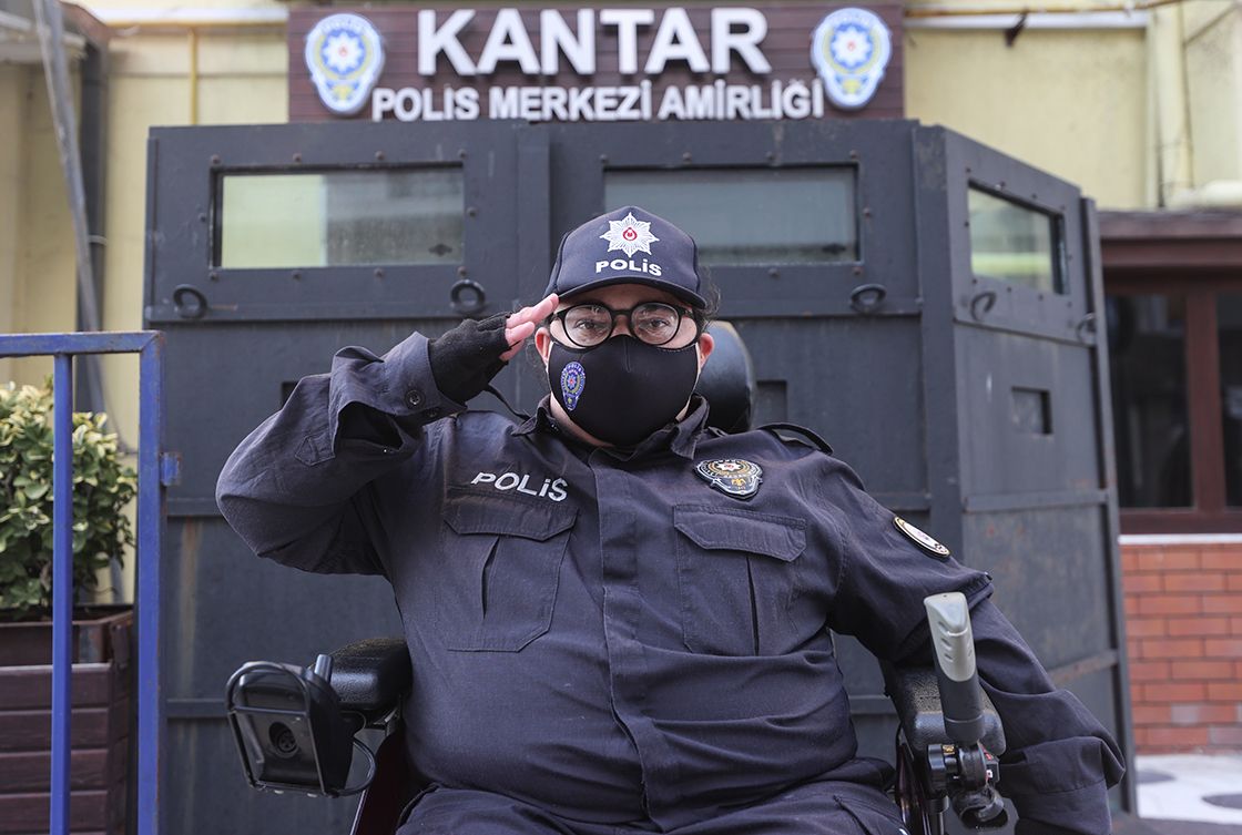 Emniyet Genel Müdürlüğü, 3 yıllık promosyonu karara bağladı! 11