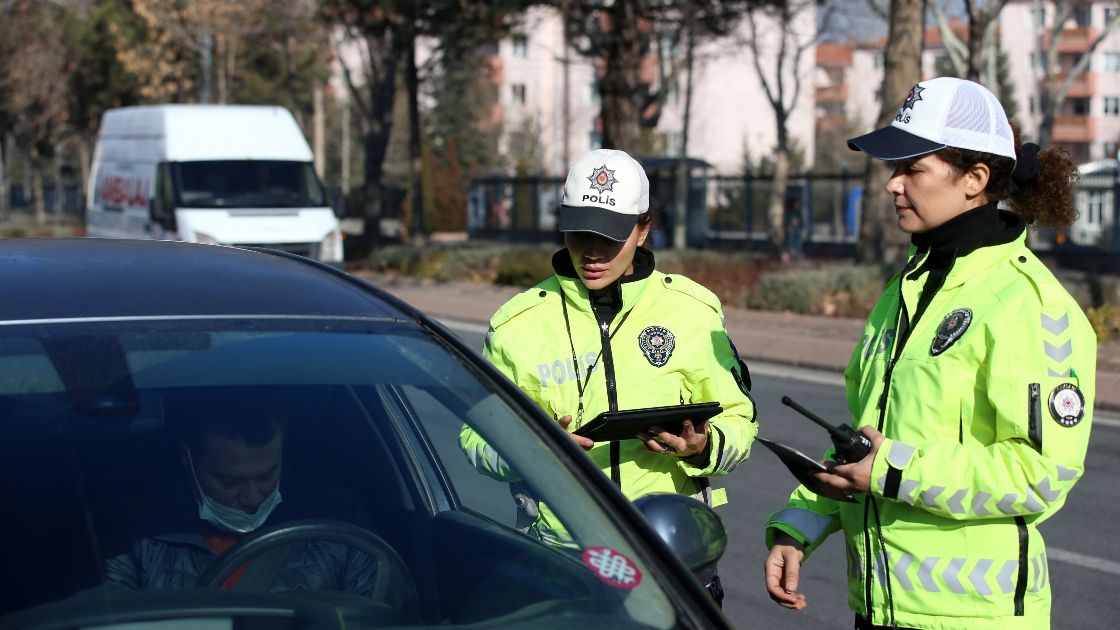 Emniyet Genel Müdürlüğü, 3 yıllık promosyonu karara bağladı! 5