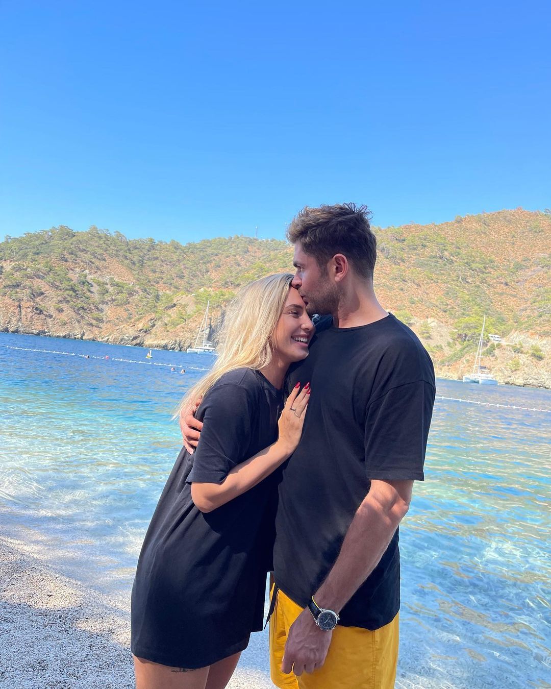 Survivor aşıkları sonunda yüzük taktı! 7