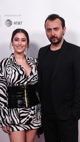Hazal Kaya, kızının ismini açıkladı 3
