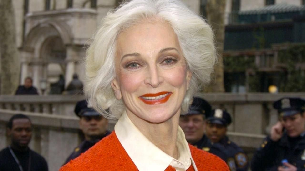 91 yaşındaki model güzelliğiyle büyülüyor! 9