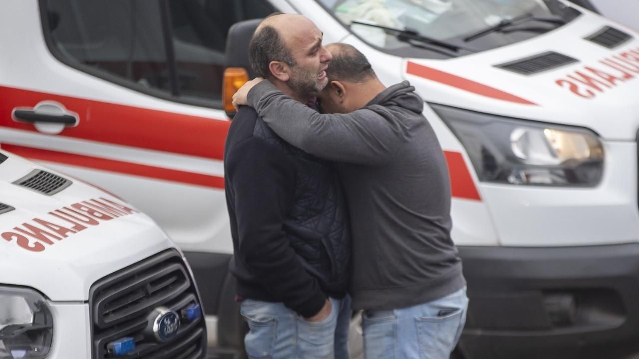 Bartın'da günün ilk saatlerinde acı bekleyiş sürüyor 14