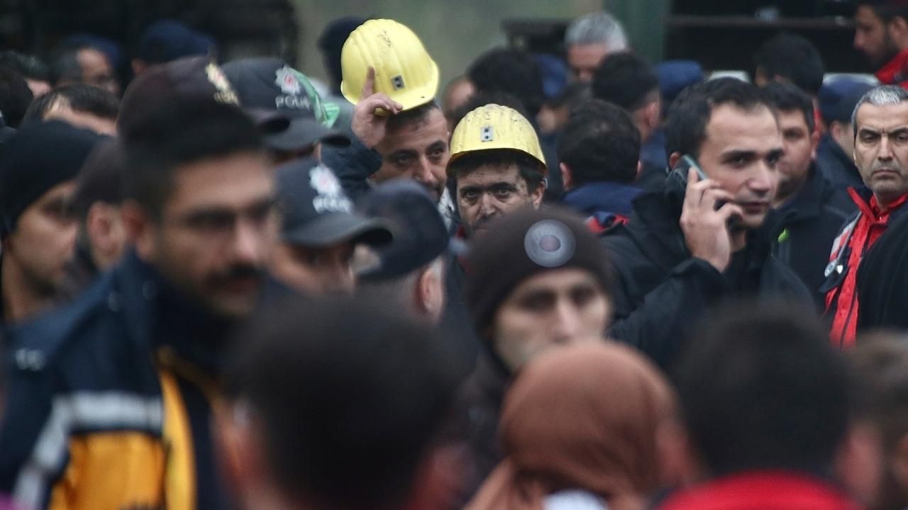 Bartın'da günün ilk saatlerinde acı bekleyiş sürüyor 11