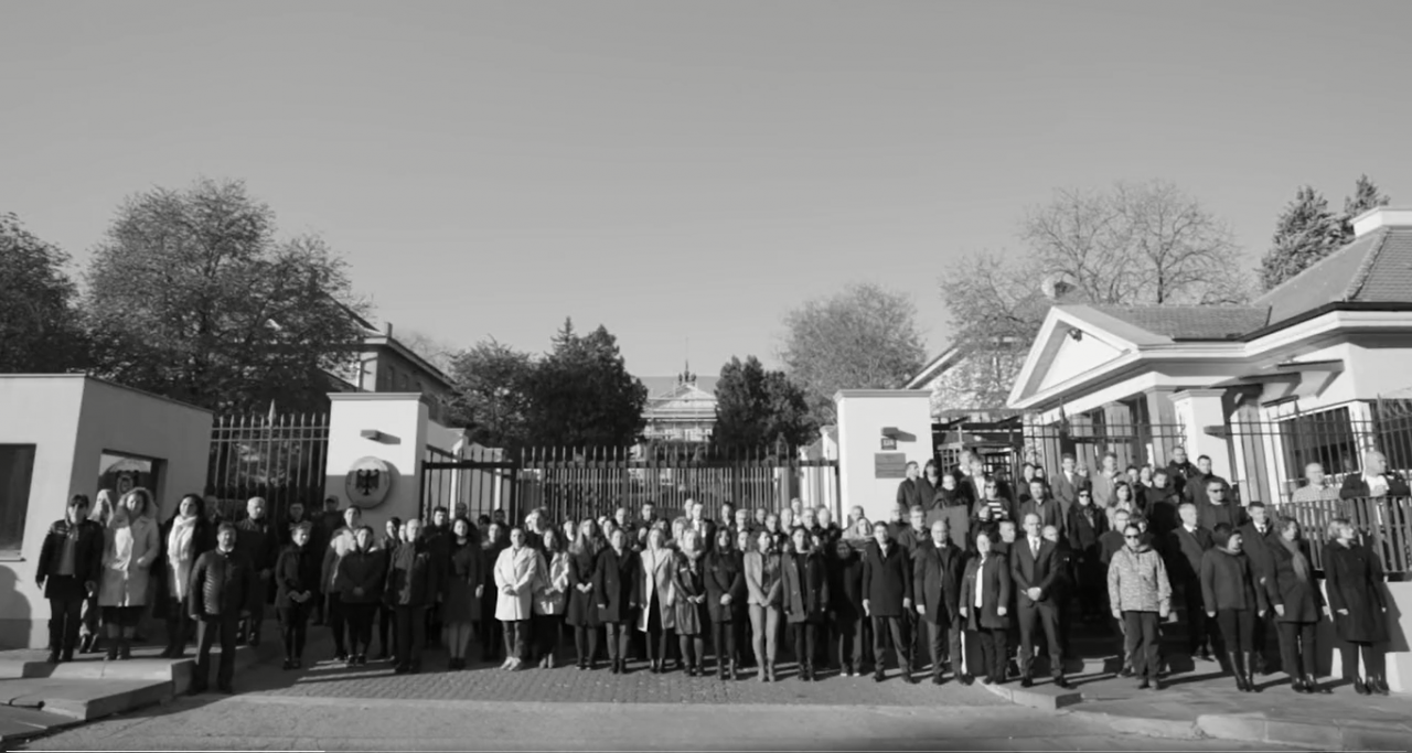 Büyükelçiliklerin 10 Kasım Atatürk'ü anma paylaşımları! 2