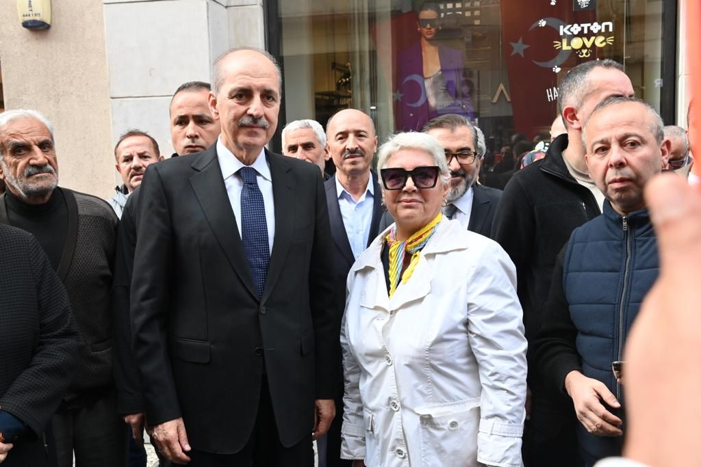 Kurtulmuş, İstiklal Caddesi'nde vatandaşlarla buluştu 2