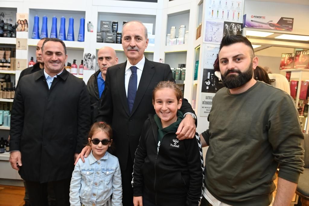 Kurtulmuş, İstiklal Caddesi'nde vatandaşlarla buluştu 1