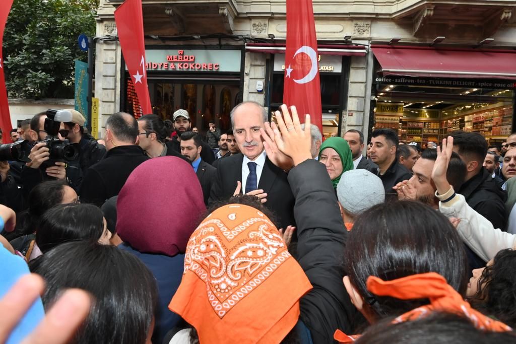 Kurtulmuş, İstiklal Caddesi'nde vatandaşlarla buluştu 5