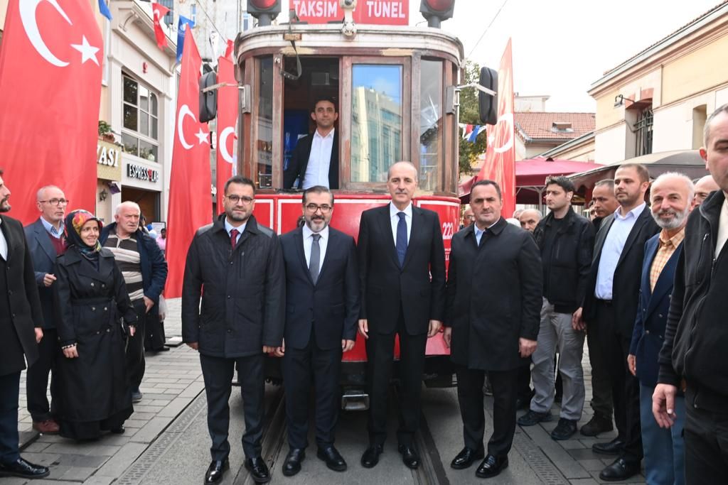 Kurtulmuş, İstiklal Caddesi'nde vatandaşlarla buluştu 13