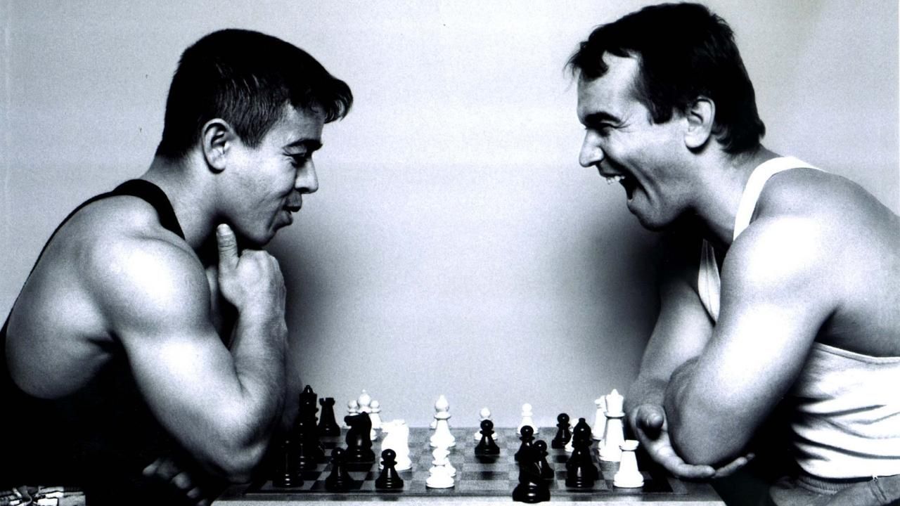 Halterin efsanesi Naim Süleymanoğlu'nun vefatının 5.yılı! 11