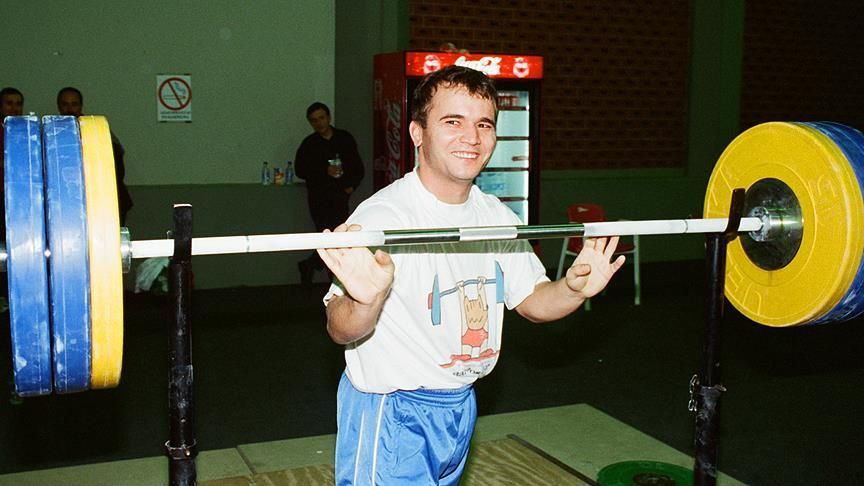 Halterin efsanesi Naim Süleymanoğlu'nun vefatının 5.yılı! 2