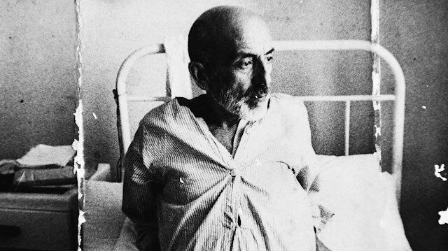 Mehmet Akif Ersoy ölüm yıl dönümünde anılıyor! 8