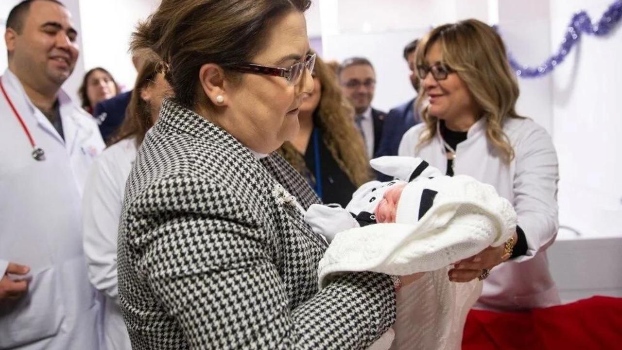 Yeni yılın ilk bebekleri dünyaya geldi 4