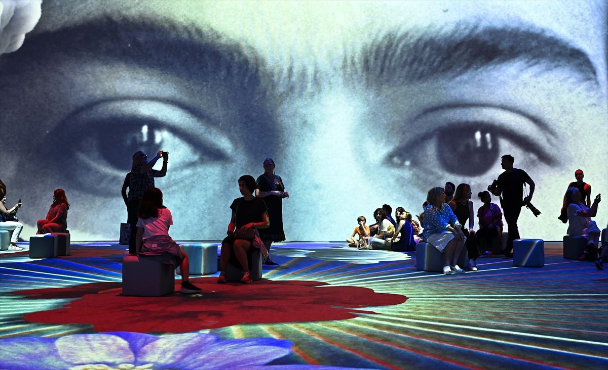 Sidney'de dijital Frida Kahlo sergisi 4