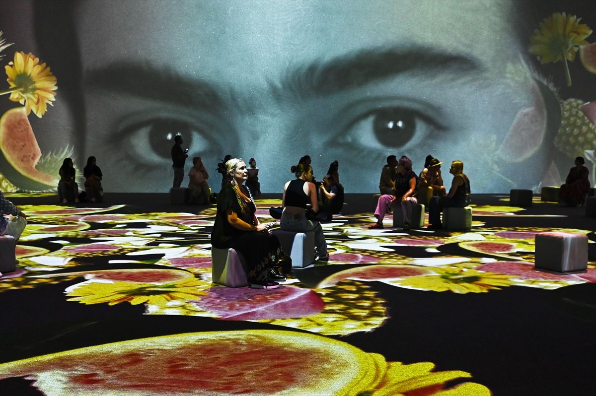 Sidney'de dijital Frida Kahlo sergisi 7